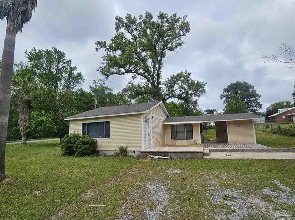 4292 5th Ave, Pace, FL 32571