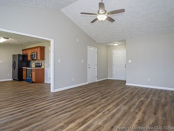 5th image of 5527 Thackeray Dr