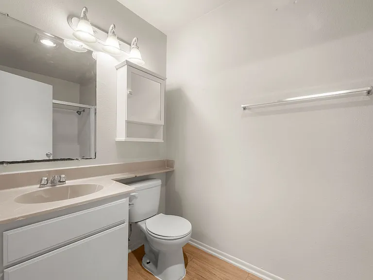 2633 Ellendale Pl — Photo 18