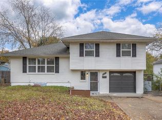 3521 Randall Dr, Independence, MO 64055