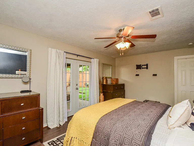 4315 Fernwood Dr — Photo 24