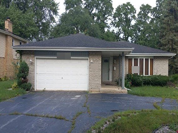 1st image of 1508 Heather Hill Cres
