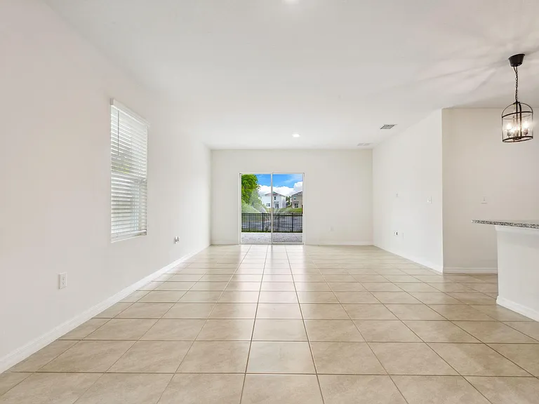 16145 Soft Fern Trce — Photo 3