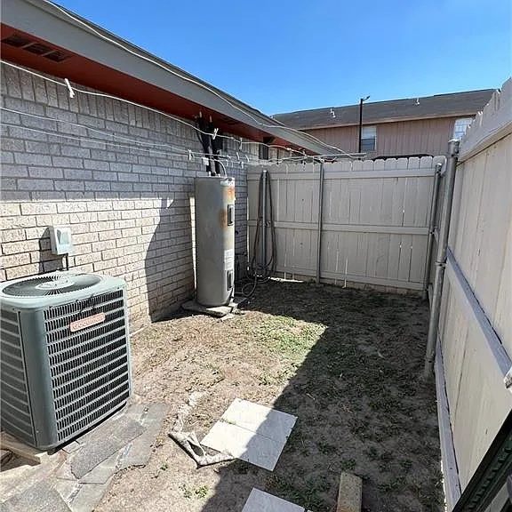 312 Gastel Cir #3 — Photo 11