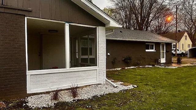 3 bed, 1104 sqft, $1,250 — Photo 2