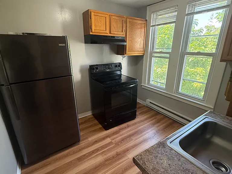 249 Blue Hills Ave #2W — Photo 6