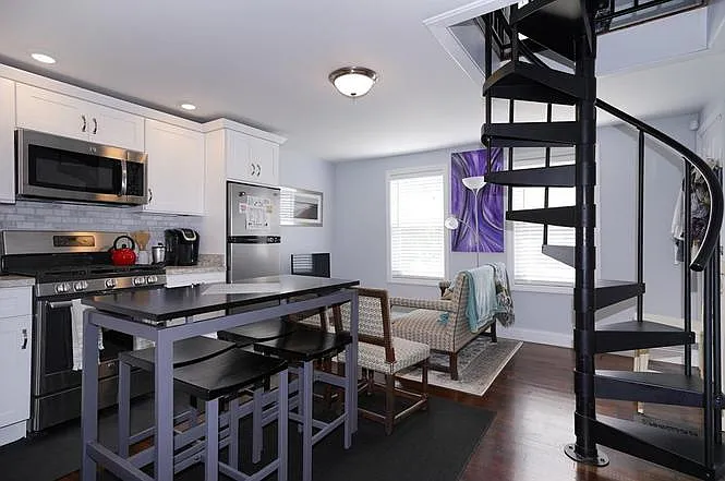 1 bed, 675 sqft, $2,100 — Photo 3