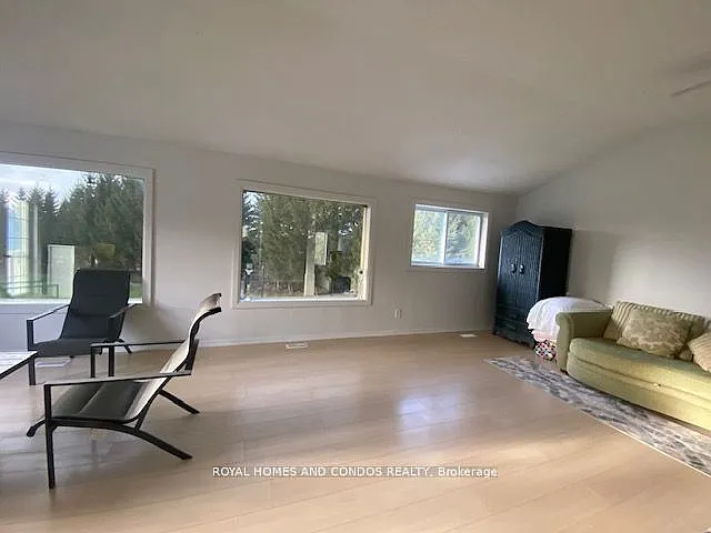 540A Davis Dr — Photo 6