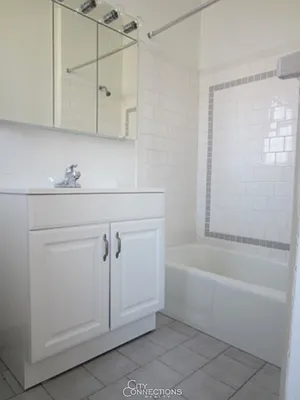 Rented by City Connections Realty | media 5