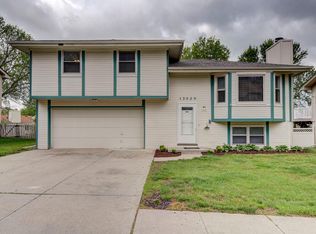 13929 Greenfield Rd, Omaha, NE 68138