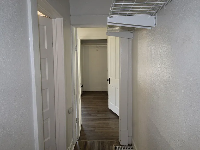 2311 E 4th Ave — Photo 10