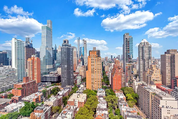 Sold by Douglas Elliman | media 7