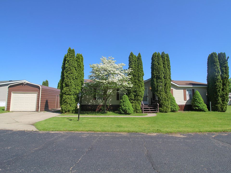 1st image of 400 E South St Lot 39