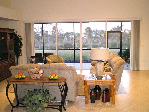 Great Room/Preserve View