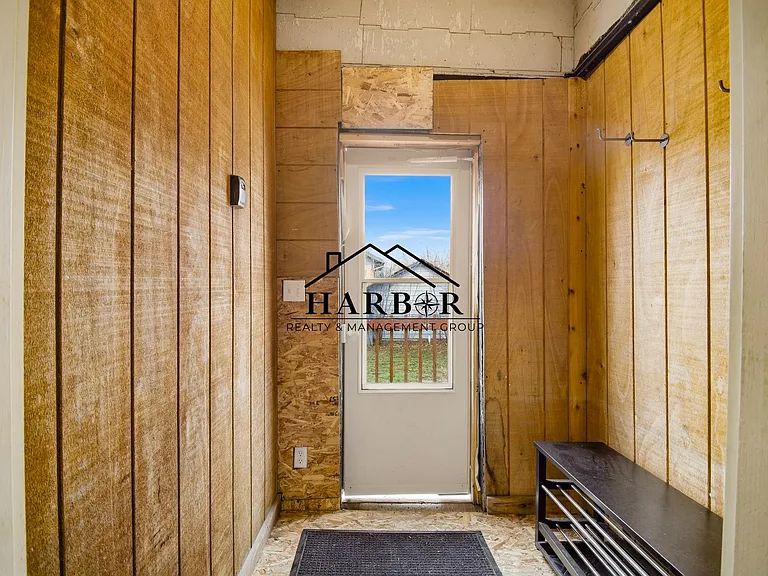 401 3rd Ave SW — Photo 22