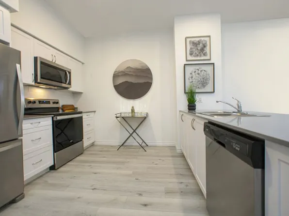 Bayfield Tower Apartments