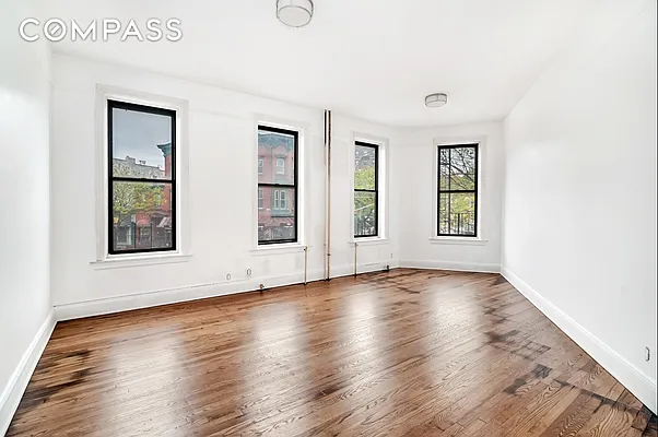 Rented by Compass | media 10