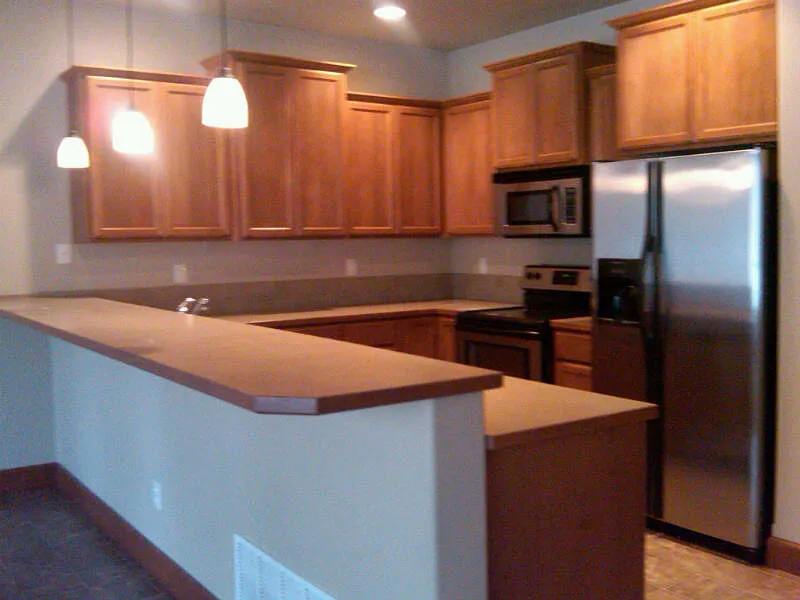 4 bed, 3.5 bath, 2628 sqft, $4,000 — Photo 2