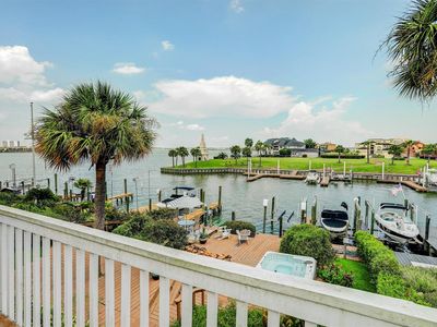 932 Plantation Dr, League City, TX, 77573