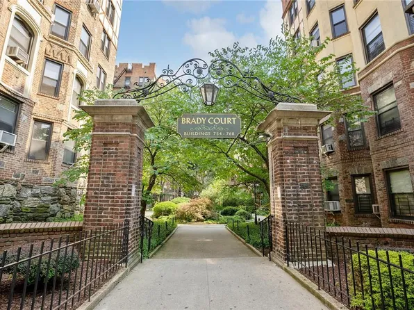 762 Brady Avenue #627, Bronx, NY 10462
