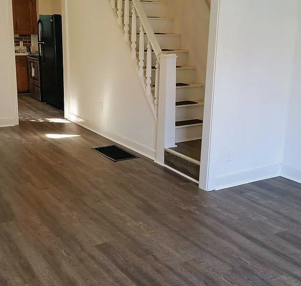 136 W Church Ave — Photo 8