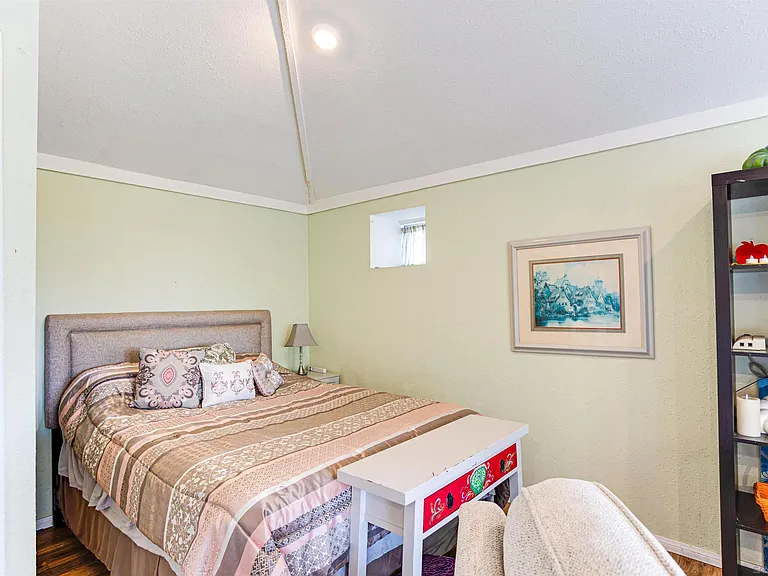 5037 Crestland Dr #A — Photo 11