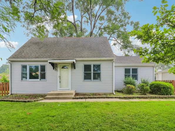 4811 Roslyn Rd, Downers Grove, IL 60515
