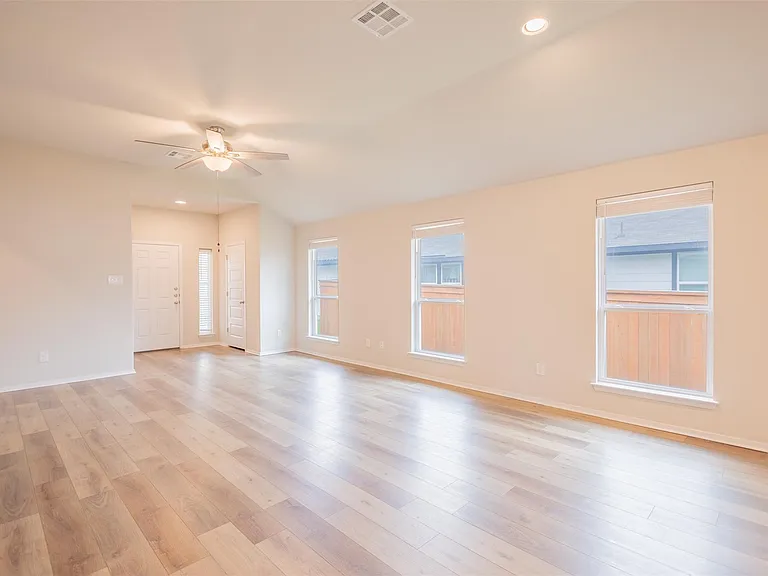 249 Sage Meadows Dr — Photo 6