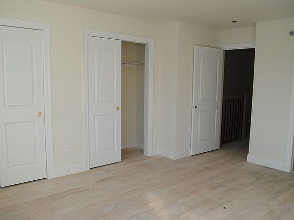 5th image of 129 Maryland Ave