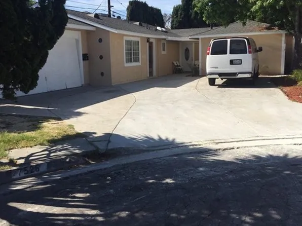 7526 Dinsdale St, Downey, CA 90240