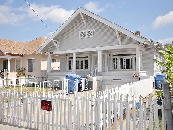 Other side entrance to back house