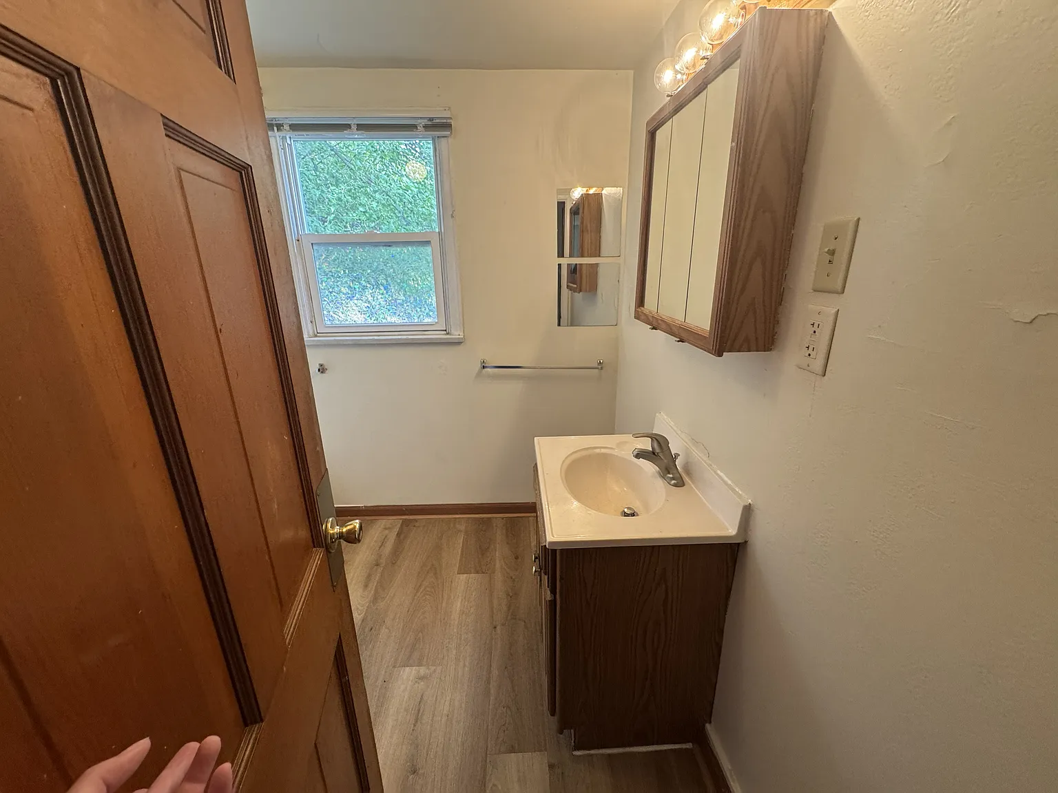 3 bed, $999 — Photo 3