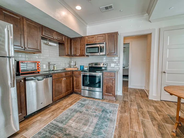 601 Spanish Town Rd #C — Photo 7