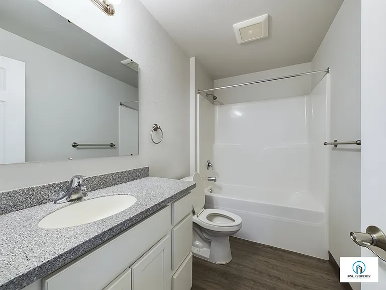 2418 Homestead Dr #B — Photo 10