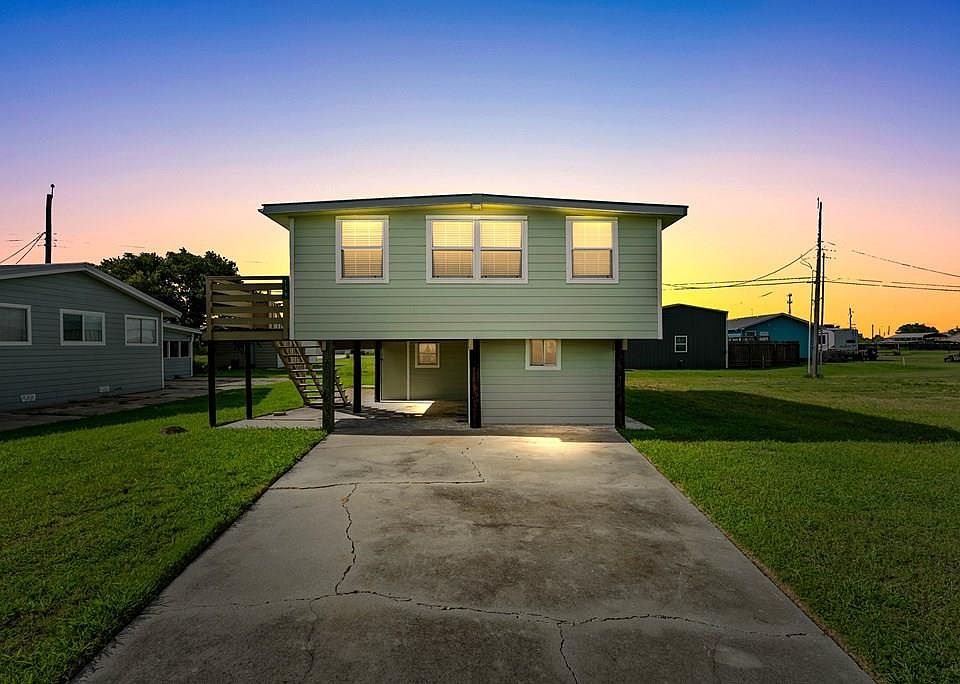 1st image of 119 Palmetto Point Rd