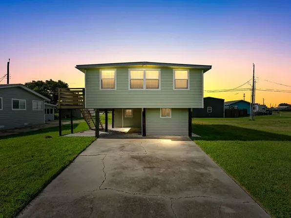 119 Palmetto Point Rd, Rockport, TX 78382