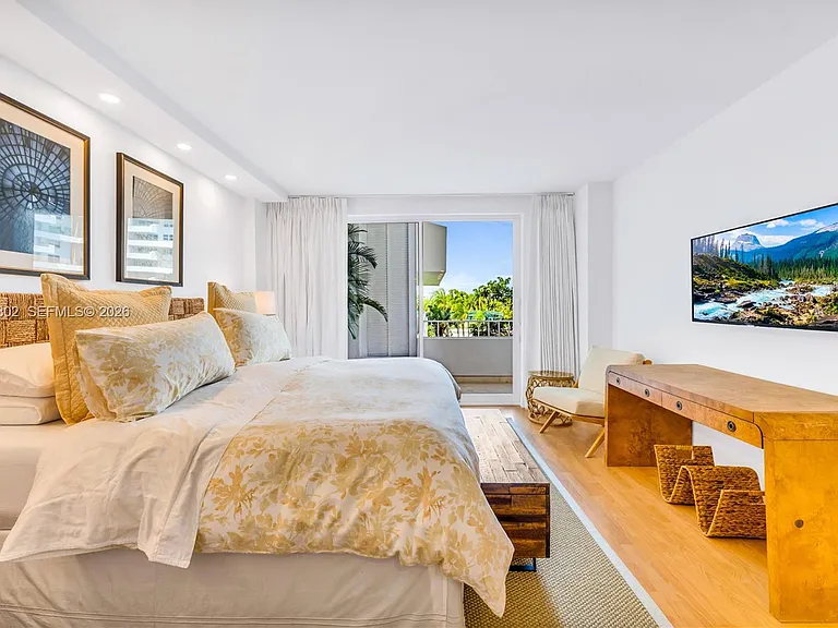 199 Ocean Lane Dr #306 — Photo 10