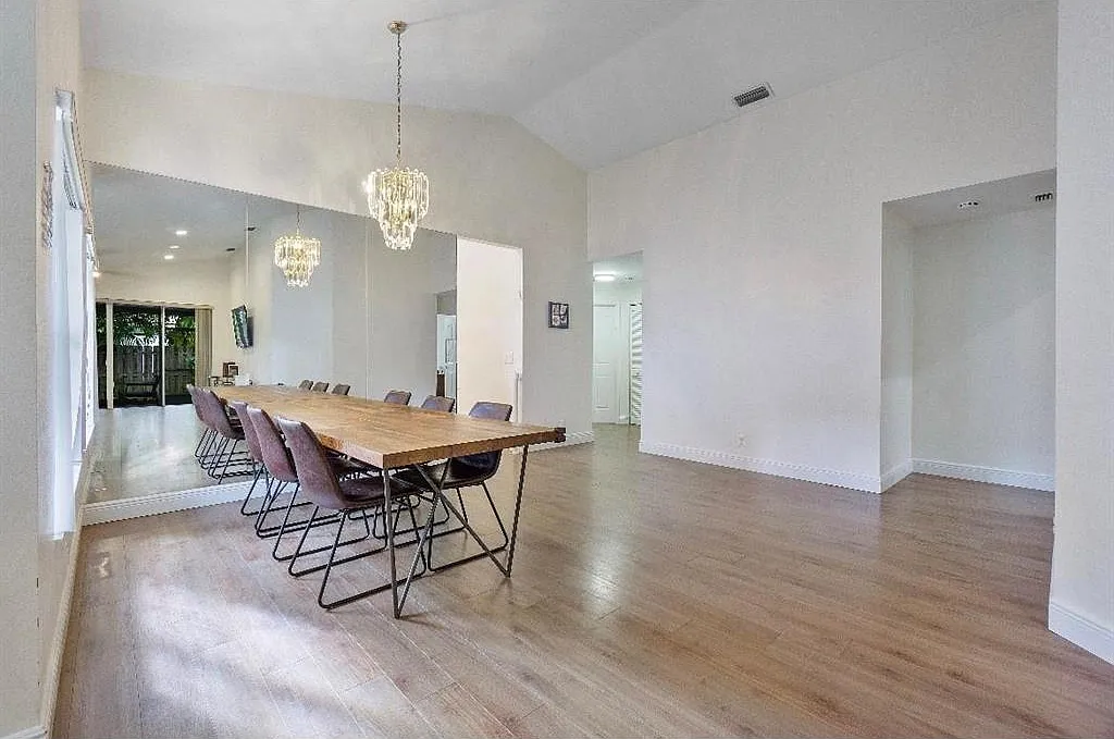 NW 77th Pl, Pompano Beach — Photo 3