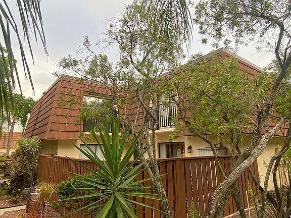 4th image of 5228 Cedarbend Dr APT 4