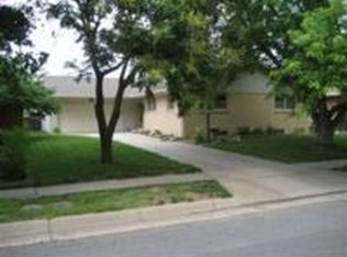 1002 Lenox St, Hutchinson, KS 67502
