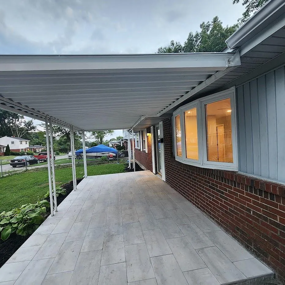 3 bed, 1038 sqft, $2,100 — Photo 3