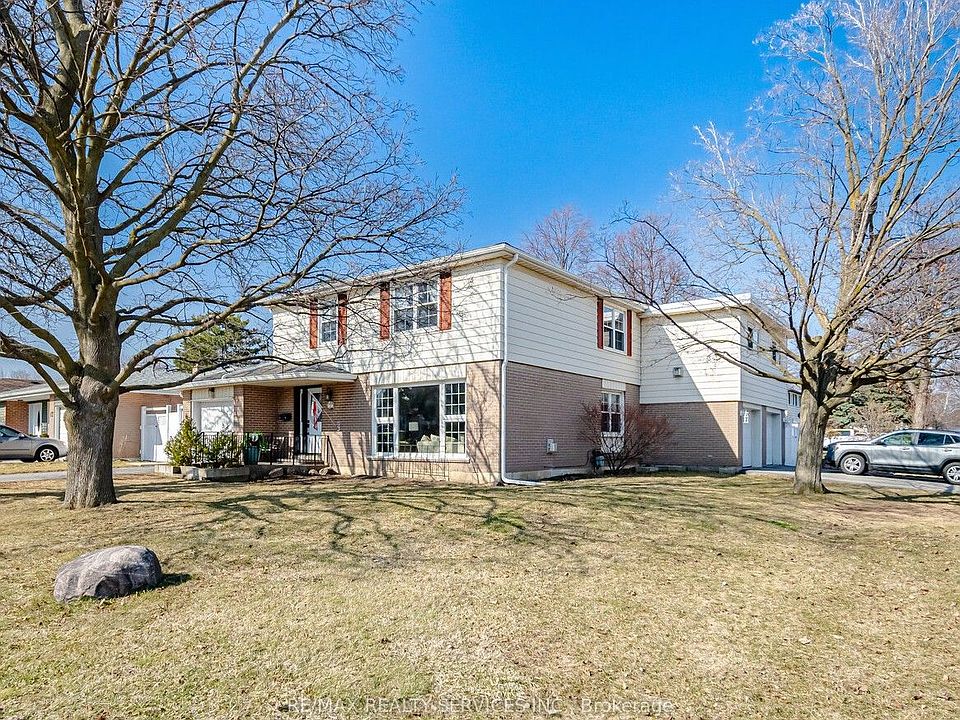 1st image of 15 Braemar Dr