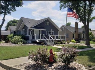 550 Haskell St, Akron, IA 51001