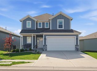 523 NW 110th St, Kansas City, MO 64155
