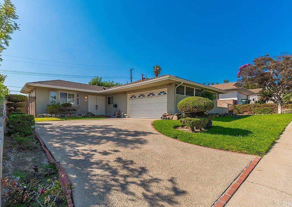 1st image of 1411 Dell Dr