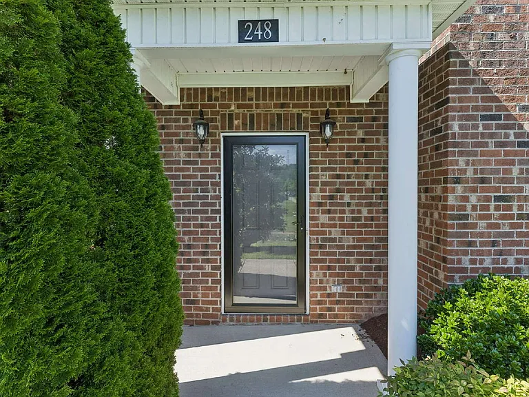 248 Rowlette Cir — Photo 2
