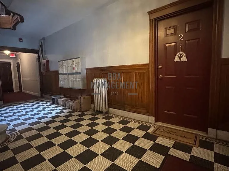 96 Strathmore Rd #2 — Photo 30