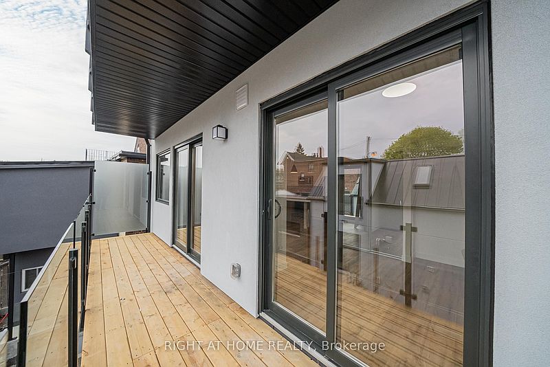 Toronto House for rent - 3 Bedrooms — photo 8