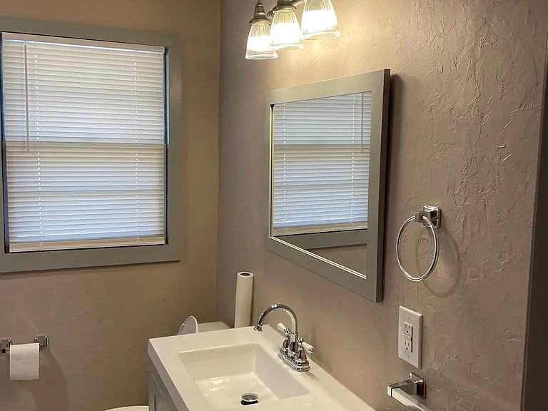 2236 Ashley Dr — Photo 11