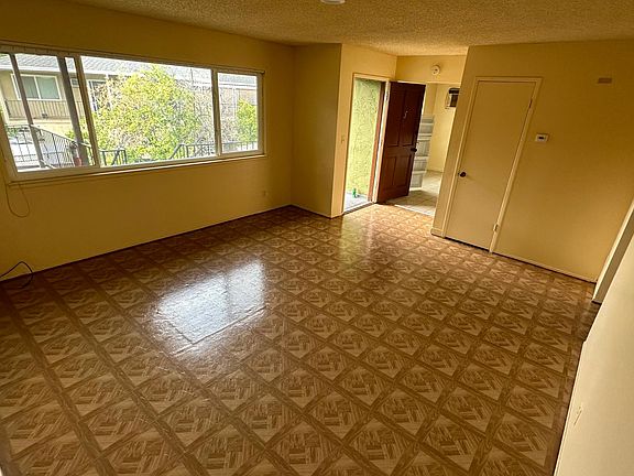 5th image of 1200 Halford Ave #3